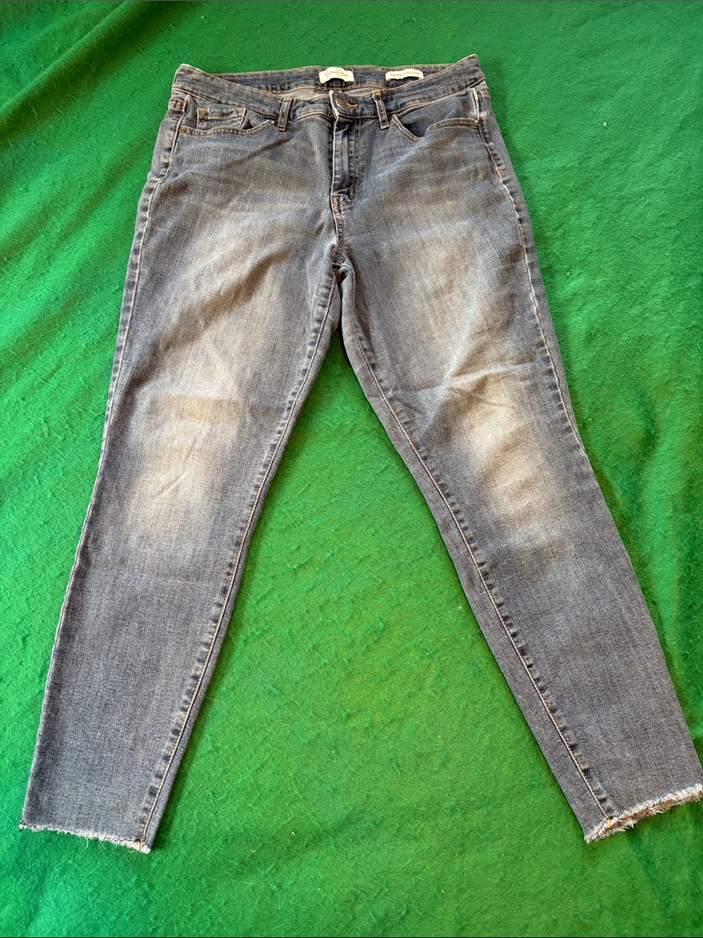 Jessica Simpson Light Wash Skinny Jeans with Raw Hem
